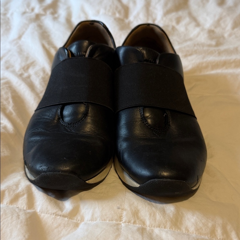 Vionic Women's Black Slip-On Sneakers CODIE